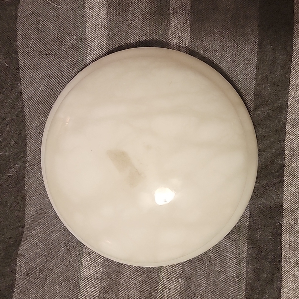 Alabaster storage container